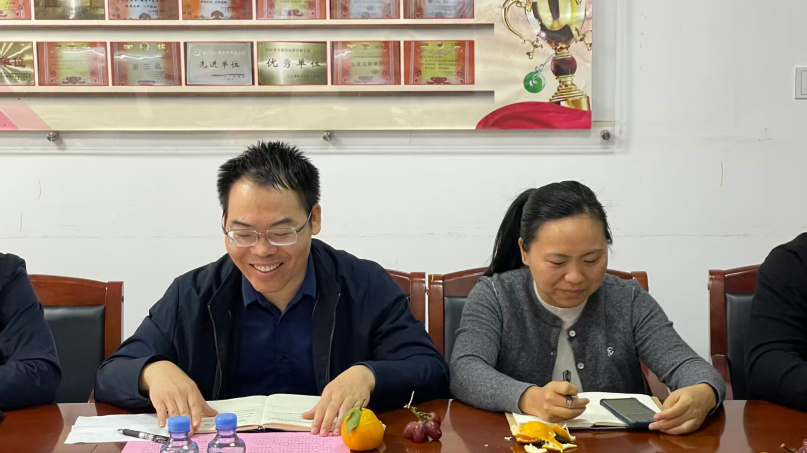 党员干部家属交流发言1 (2).jpg